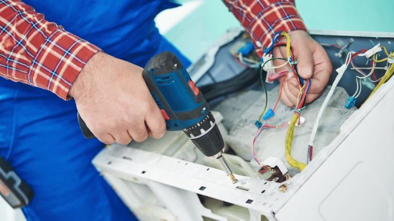 Şehzadeler Altus Altus çamaşır makinesi kart tamiri – Su almama arızası orijinal parça ile giderildi. - Teknik servis örneği